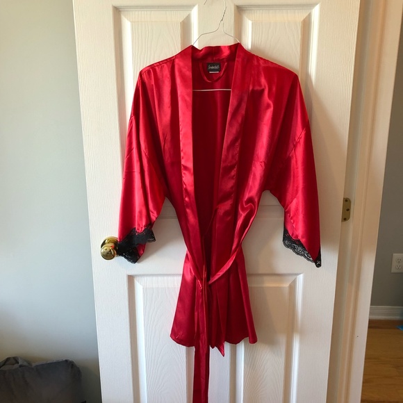 Frederick's of Hollywood Red with Black laceRobe - Picture 2 of 8